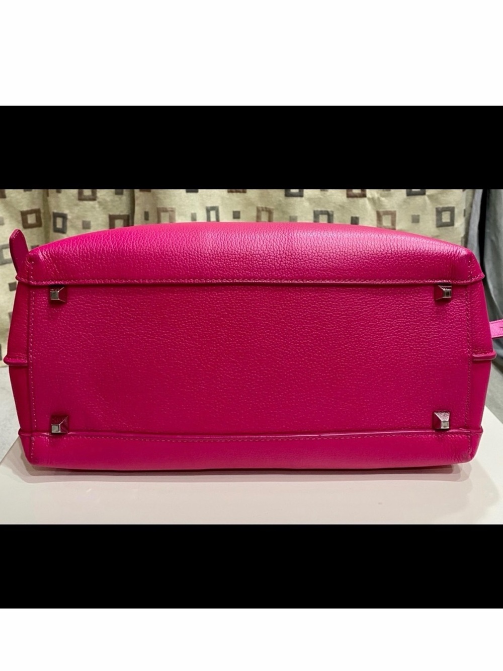 MCM Milla Medium Hot Pink Fuchsia Leather Structured Tote – Pristine - Picture 7 of 9